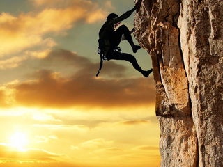 Вертикальный мир альпинистов Нефедовых