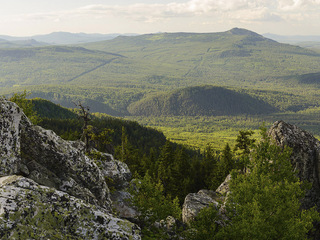 Хребет Ялангас