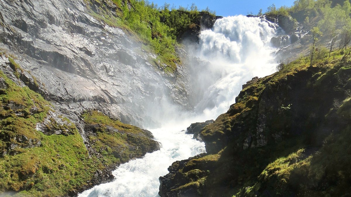 Водопад Кьёсфоссен