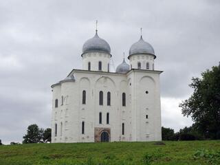 Граффити Георгиевского собора Юрьева монастыря