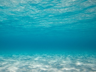 Под водой