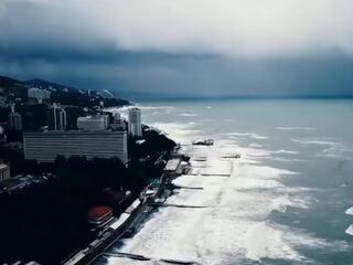 Первый осенний шторм в Сочи