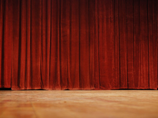 Дзæуджыхъæуы театралон истори