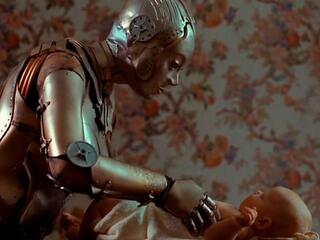 Девочка с механической няней