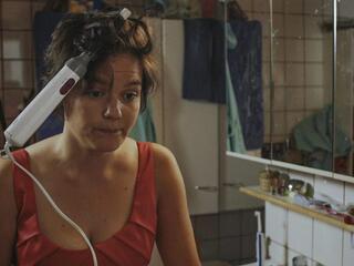 Почему всё должна делать я?