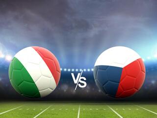 Футбол: "Италия" - "Чехия"