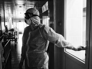 Мир в красной зоне