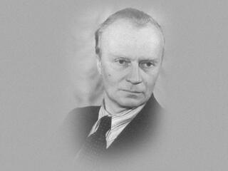 Вадим Шверубович. Честь имею