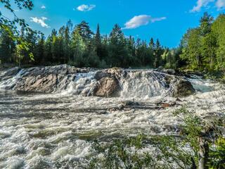 Колвицкий Водопад