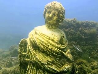 А что там, на дне Средиземного моря? Затопленный город "древнего Рима"