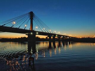 Волжский мост. Дорога в Азию