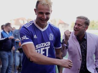 Футболист на всю голову