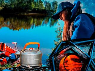 Вдвоём с палатками на острове