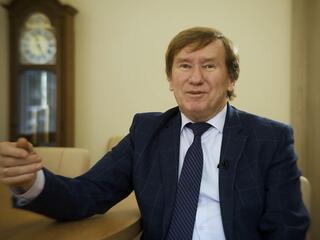 Михаил Мещеряков. Монумент
