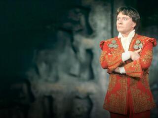 Смотрите, я играю...