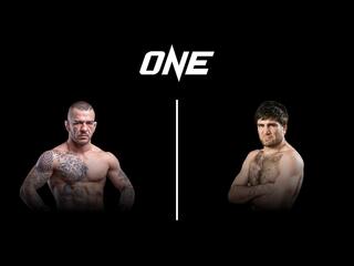 Это total combat! Яростный бой. Лисита vs Гафуров. One championship