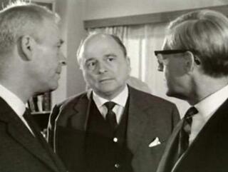 Он пошёл один