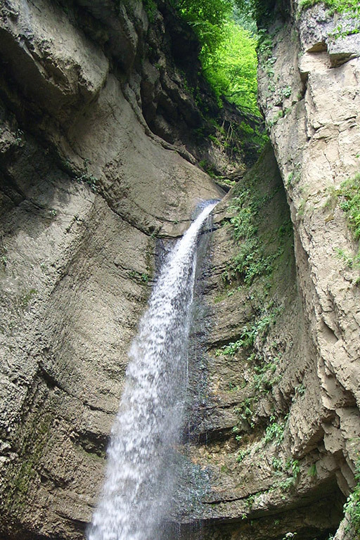 Малый Чегемский водопад