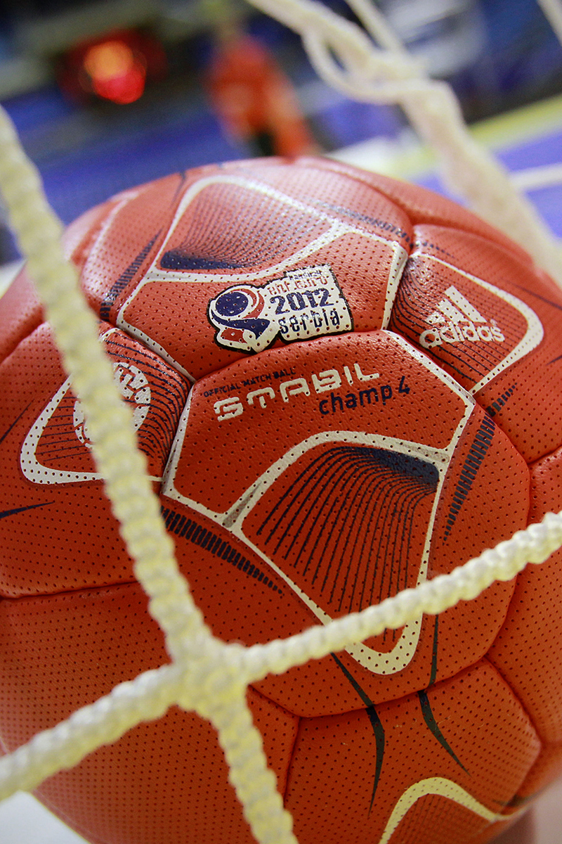 Гандбол. Лига чемпионов. Женщины. "Финал 4-х". Финал. Трансляция из Венгрии