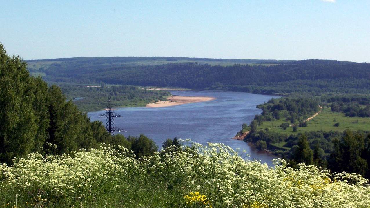 Пока течёт река