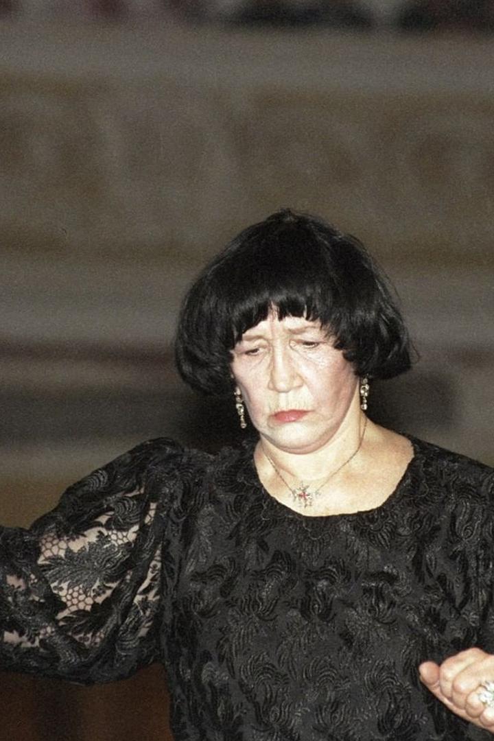 Вероника Дударова. "Свою биографию я рисовала сама"
