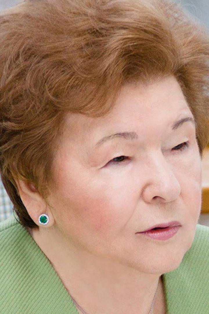 Наина Ельцина