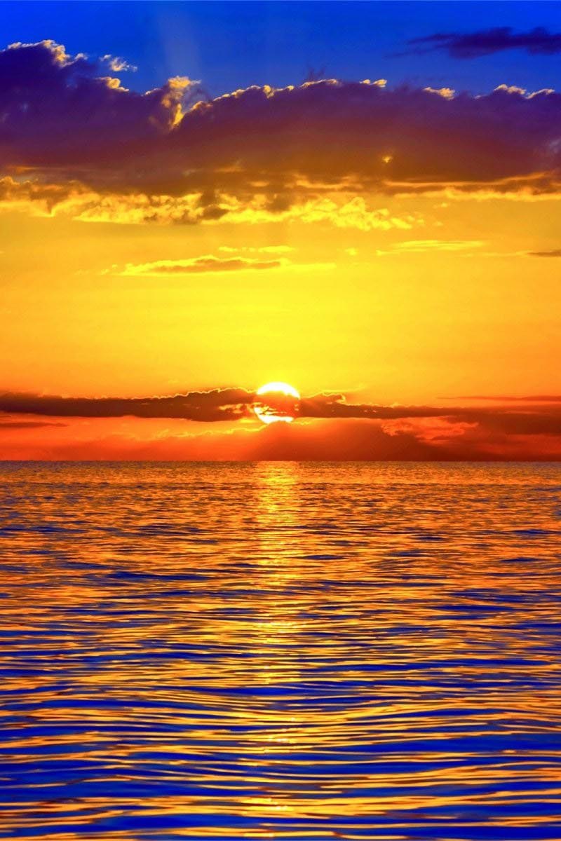 За горизонт