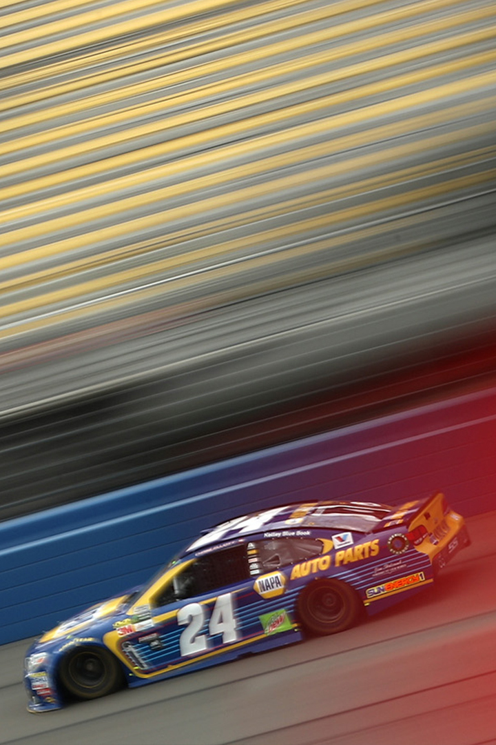 Автоспорт. NASCAR. Фонтана. Трансляция из США