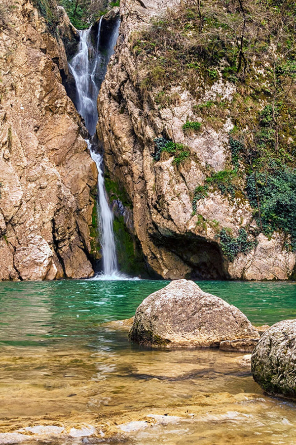 Агурский водопад