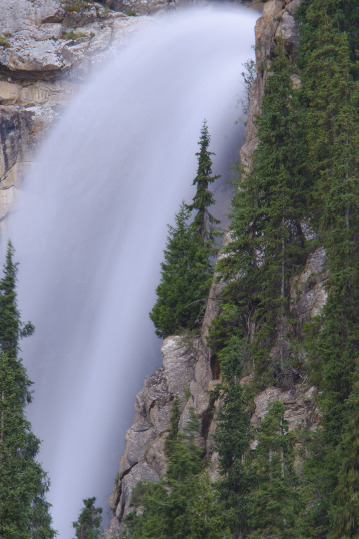 Водопад Брызги Шампанского