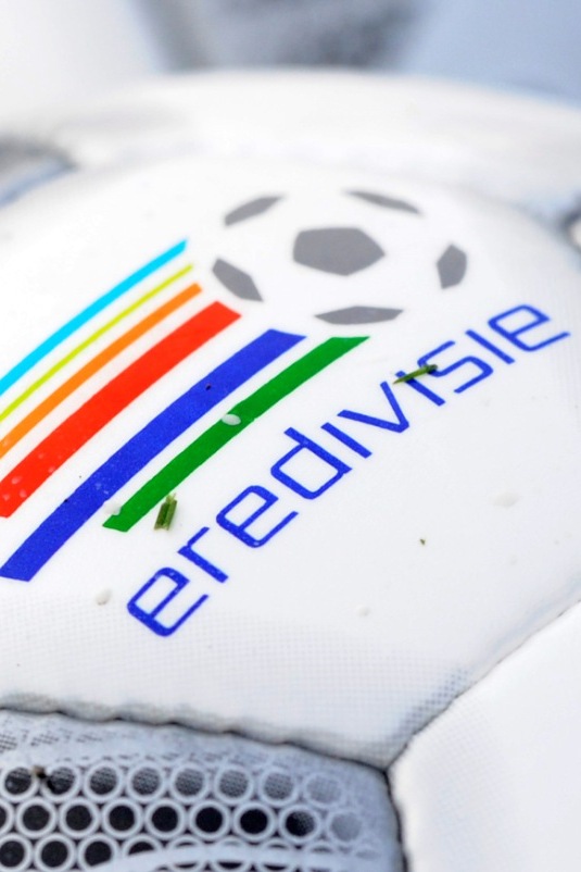 Футбол. Чемпионат Нидерландов. ПСВ – "Фейеноорд"