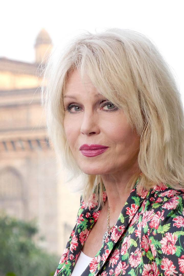 Джоанна Ламли на Карибах