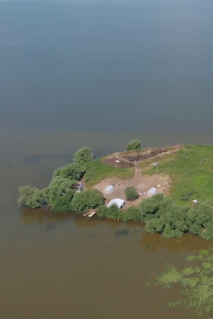 Остров Вежи"