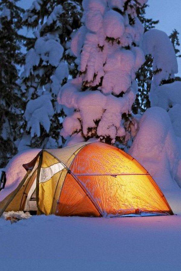 Одна в палатке зимой