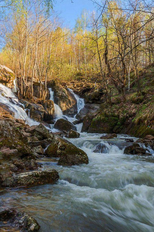 Скала Калим-Ускан и водопад Кук-Караук
