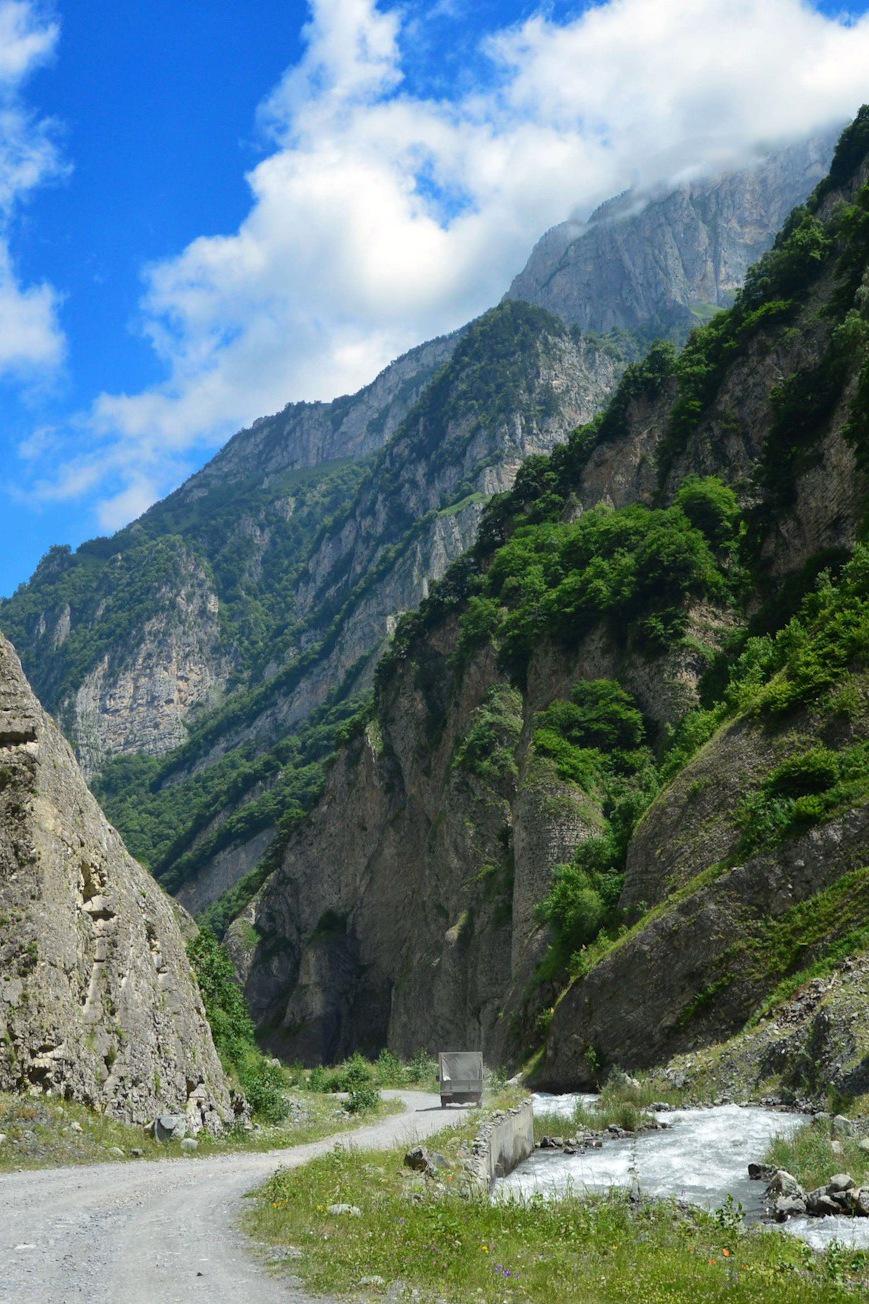 Кармадонское ущелье