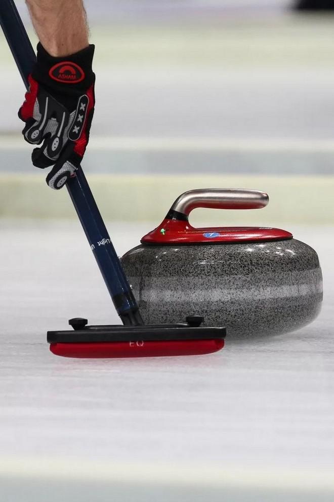 Кёрлинг. Чемпионат мира. Мужчины. Россия - Китай. Трансляция из Канады