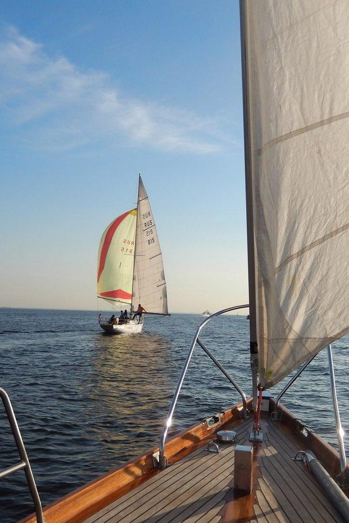 Осеннее путешествие под парусом