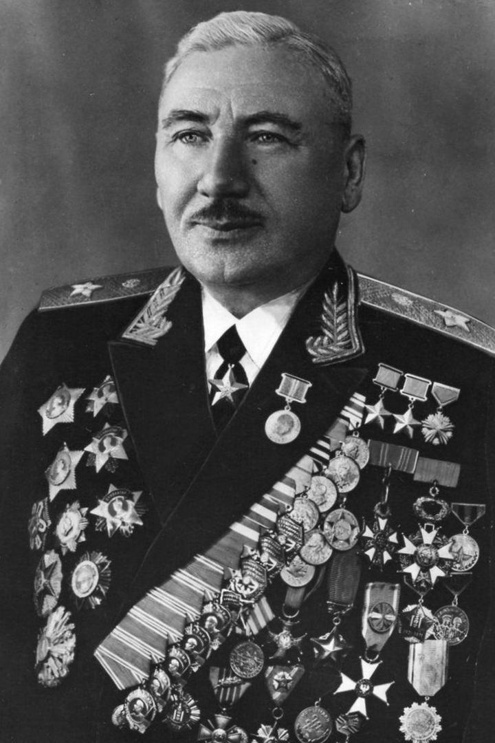Исса Плиев