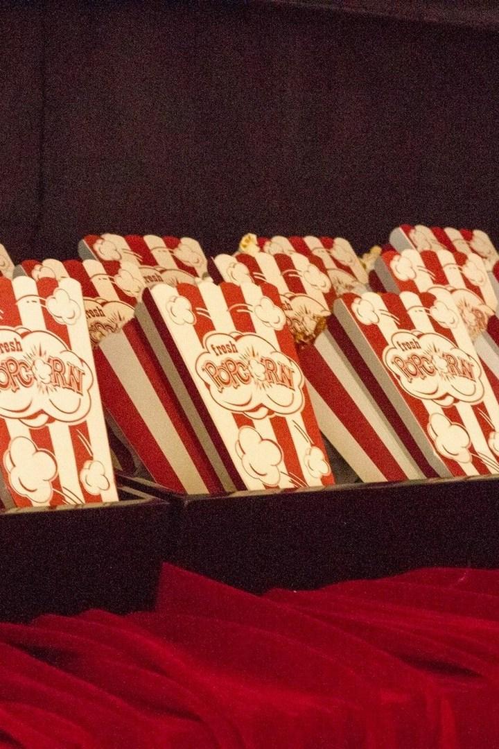 Закадровый голос