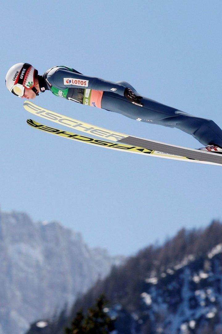 Двоеборье и прыжки с трамплина на лыжах "Горный орел"