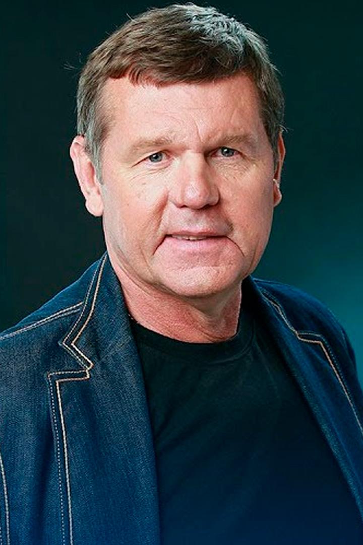 Александр Новиков